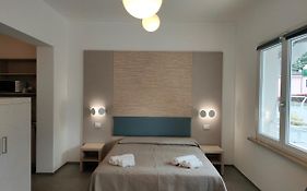 Iris Ar Holiday-Home